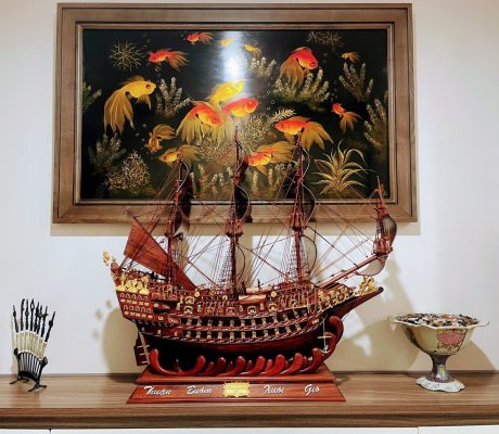 Mô hình thuận buồm xuôi gió gỗ Trắc buồm Hương