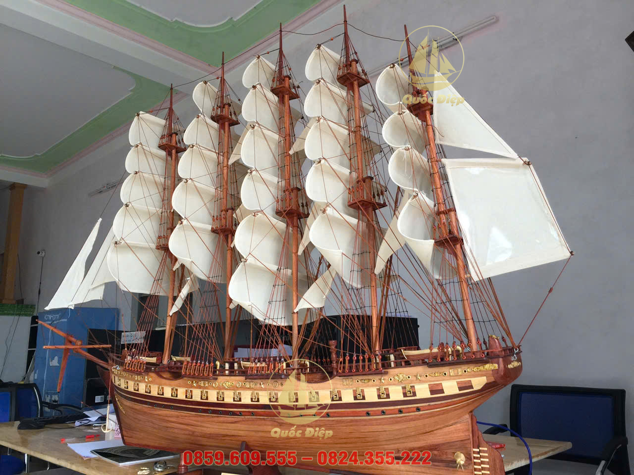 Mô Hình Thuyền Buồm Gỗ Hương Dài 120cm Cao 100cm Rộng 32cm – Vẻ Đẹp Bề Thế Cho Không Gian Sang Trọng