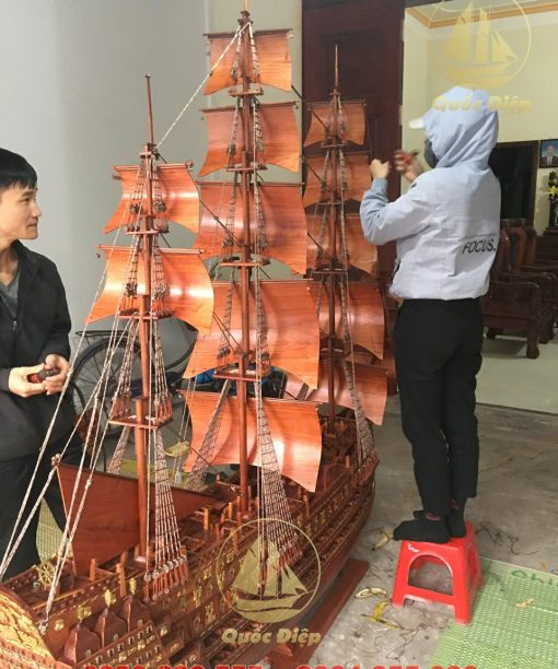 Mô Hình Thuyền Buồm Gỗ Hương VIP Dài 2,5m – Tuyệt Tác Thủ Công Dành Cho Không Gian Đẳng Cấp